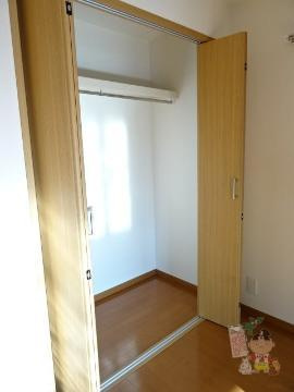 レジデンス鹿田の収納|クローゼット