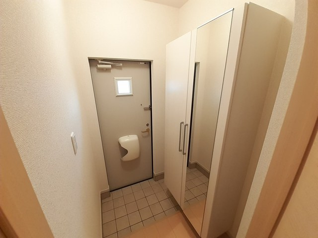 ジュネスＢの玄関|玄関