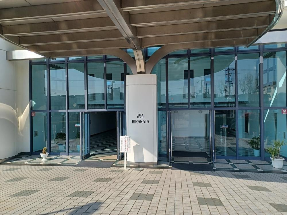 ディオフェルティ枚方のエントランス|エントランス■物件内覧・資金計画相談・住宅ローン相談、リフォーム相談、お問合せ受付中■
※当日・翌日のご内覧、ご相談はお電話でのお問合せがスムーズです！