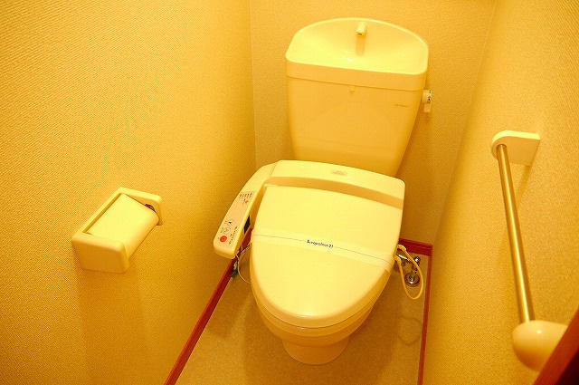 レオパレスＬａ　Ｖｉｓｔａ２のトイレ|シンプルで使いやすいトイレです