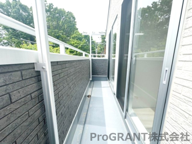 【バルコニー】