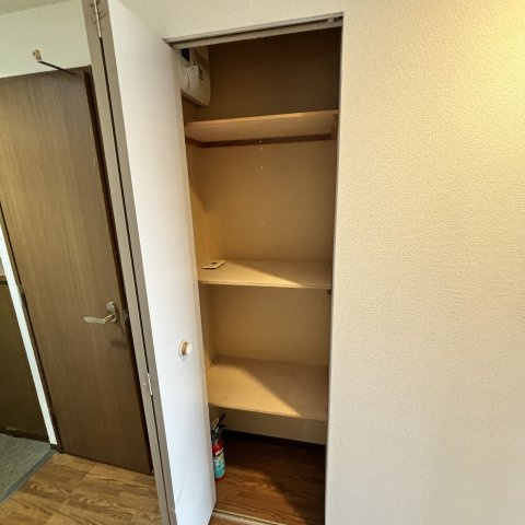 ティアラ高砂ハイツの収納