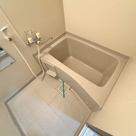 ティアラ高砂ハイツの浴室