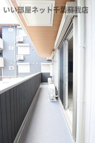 ルミエール五井・Ⅰのバルコニー|ゆったりとしたスペースのテラスです♪