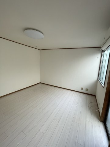 グリーンプラザの居間・リビング|(参考)同マンション反転取り他部屋の写真