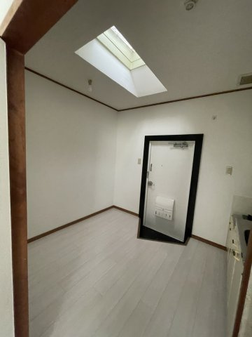 グリーンプラザの居間・リビング|(参考)同マンション反転取り他部屋の写真