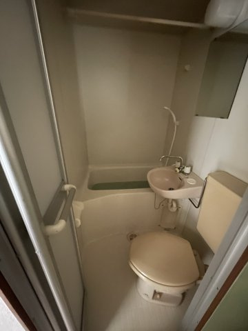 グリーンプラザの浴室|(参考)同マンション反転取り他部屋の写真