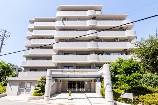 ライオンズガーデン上野芝の外観