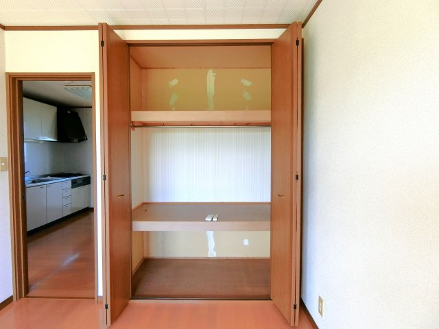 コーポツーリーフの収納