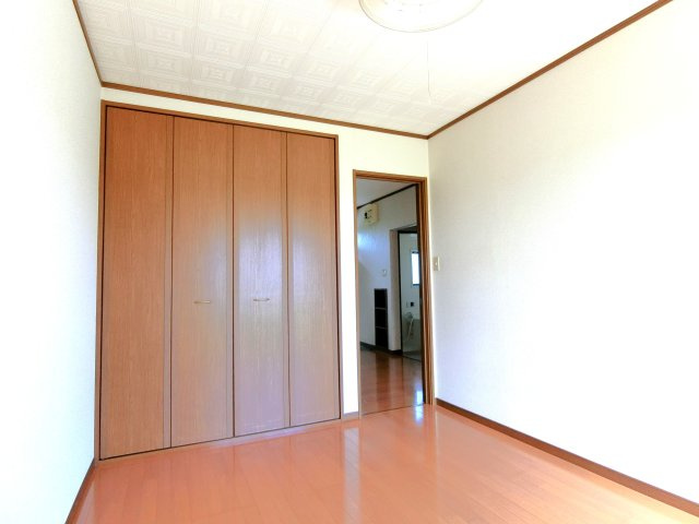 コーポツーリーフの洋室