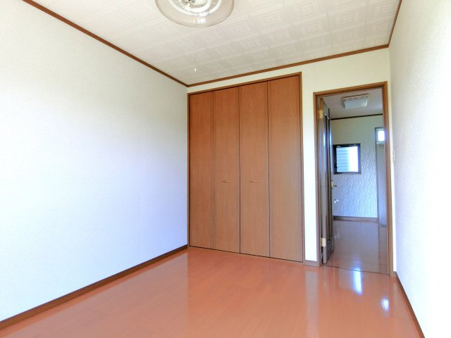 コーポツーリーフの洋室