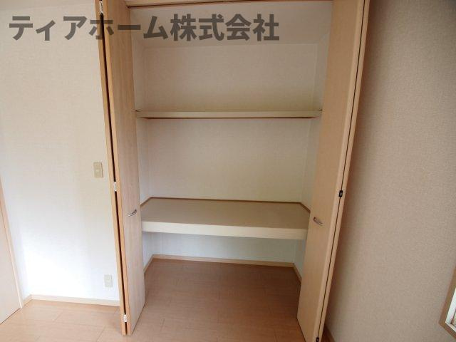 香芝市穴虫のハイツの収納|たっぷりとした収納スペースです