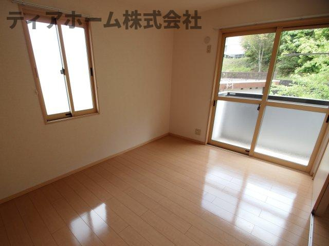 香芝市穴虫のハイツの洋室|スタンダードな洋室です