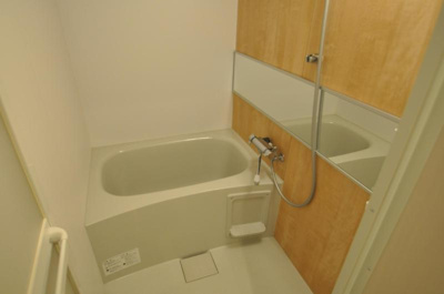 【浴室】 | サニーガーデン住吉 | 別号室の写真になります。現況優先。