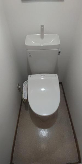 【トイレ】 | パークコート住吉 | 別号室の写真になります。現況優先。