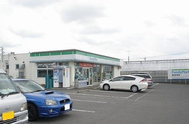 プランタンの周辺|ファミリーマートまで450m