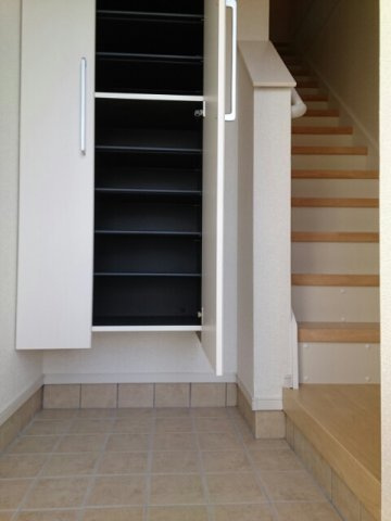 マージーサイドＢの玄関|落ち着いた玄関です