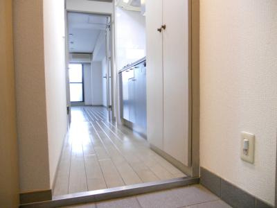 河原町御池竹内ビルディングの展望|玄関から～