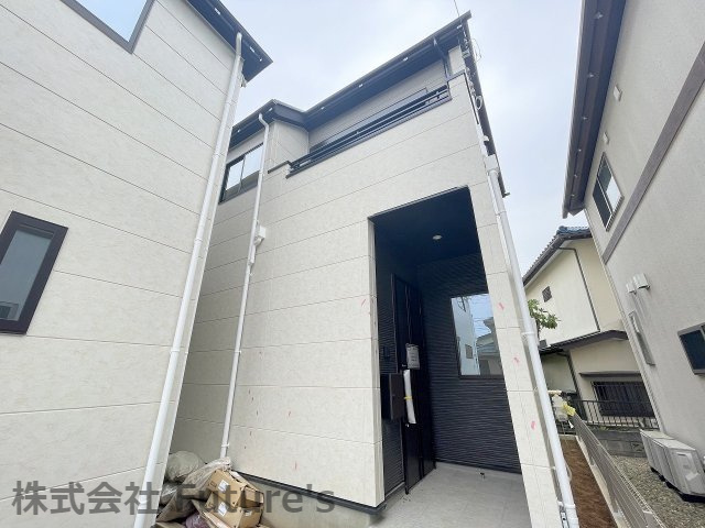 流山市美田　新築戸建　全2棟　2号棟の外観|流山おおたかの森駅徒歩圏内！カースペース2台完備！