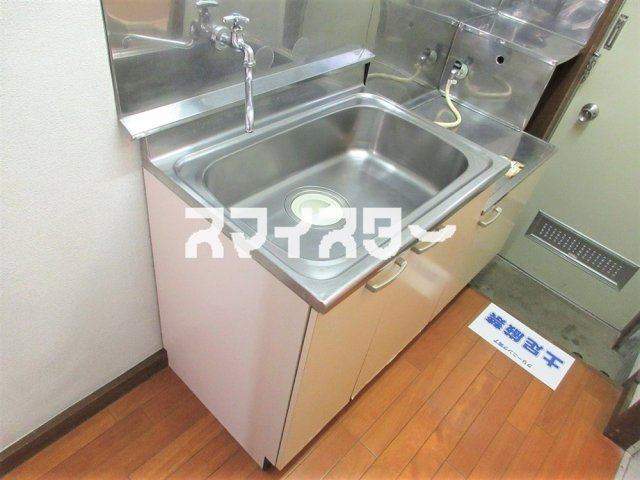 立川市富士見町４丁目の賃貸マンションのキッチン