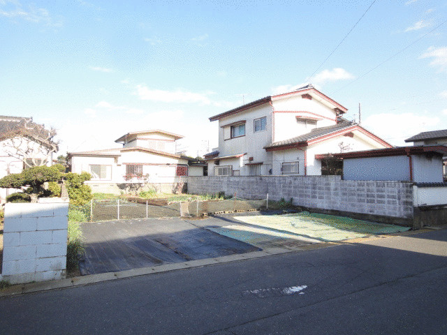 ひたちなか市殿山町2丁目　土地の前面道路含む現地写真