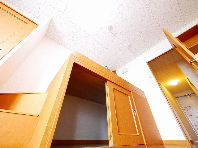 レオパレスＷＩＬＬ南郡山の収納|十分な収納スペースがあります