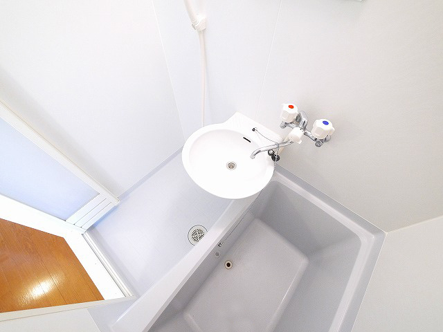 レオパレスＷＩＬＬ南郡山の洗面所|洗面台です