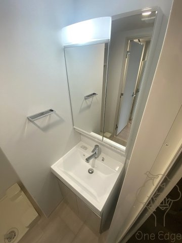  J-BRIGHT UMEDA KITAの独立洗面台