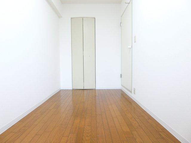 美加の台南海アーバンコンフォート弐番館の洋室