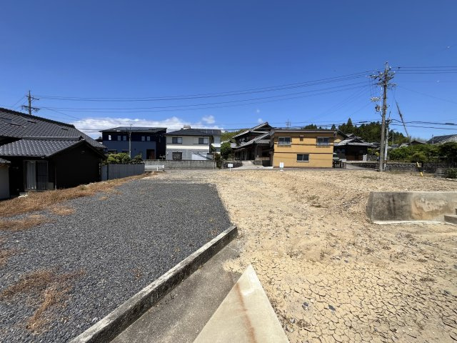 亀山市中庄町 売土地の外観