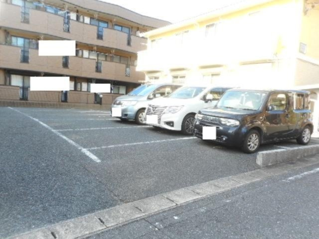 シーサイドスクウェア・Yの駐車場