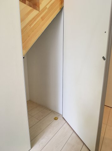 エクリュ赤間の内装