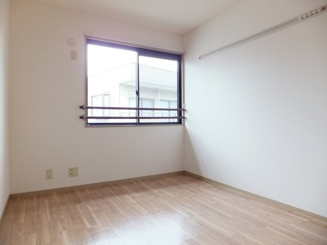 ラ・ヴェルドミールの洋室|6帖洋室