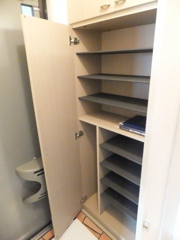 ラ・ヴェルドミールの収納|シューズボックス