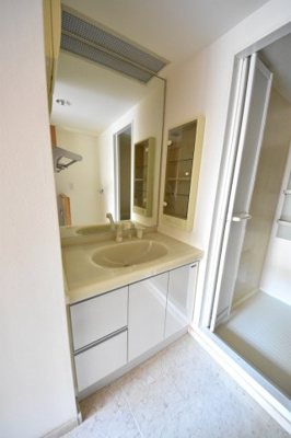 【独立洗面台】 | リーガル神戸中山手通り