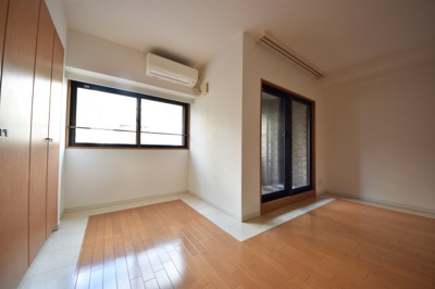 【寝室】 | リーガル神戸中山手通り