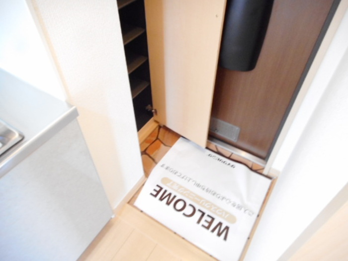 リュネットMの玄関