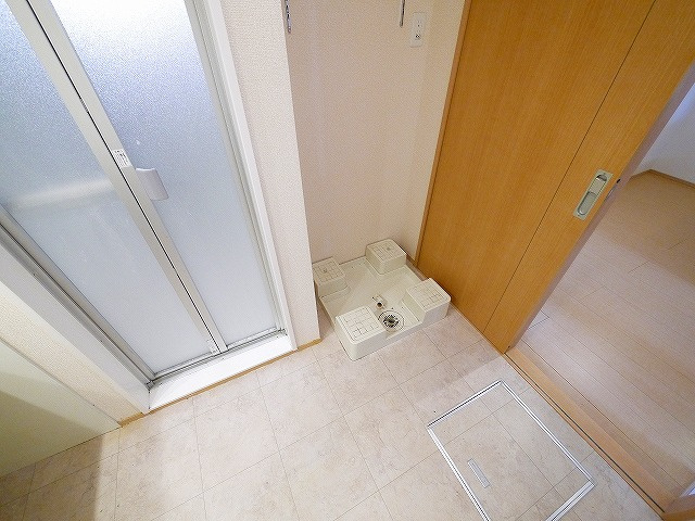 ラルーチェⅡの居間・リビング|こちらの居間で趣味の時間をお楽しみください