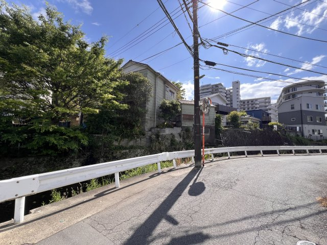 海まで2分！前田川リバーサイド　地下室と離れのある戸建ての周辺|周辺