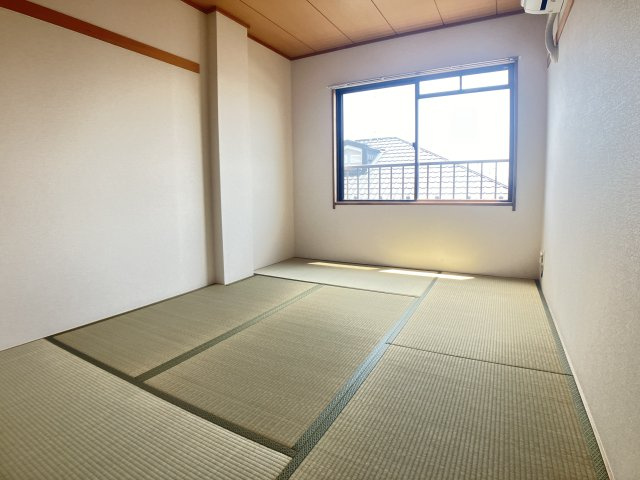 ラ・メール岡野の和室