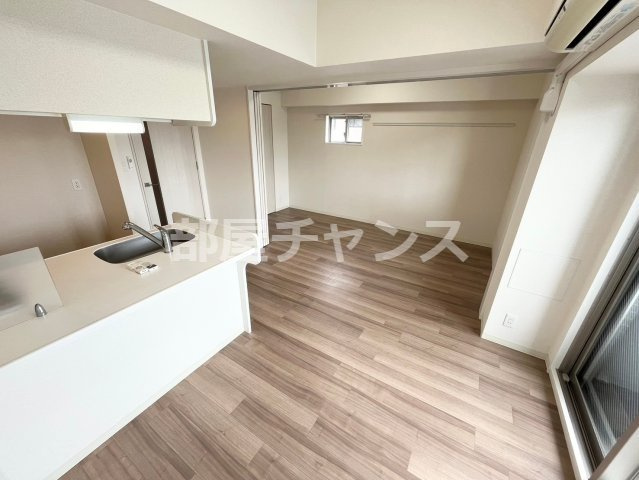 プレサンス上前津グレースの居間・リビング