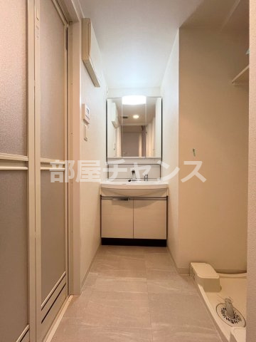 プレサンス上前津グレースの玄関