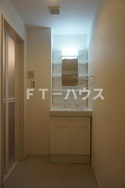 リブリ・検見川町の独立洗面台