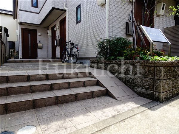 MANOAのエントランス