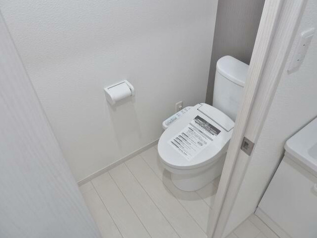 ベアメゾン玉満【キャッシュバック対象物件】のトイレ|落ち着いたトイレです