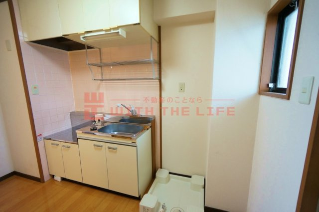 コーポラス坂井【キャッシュバック対象物件】の洗面所|広い洗面スペース