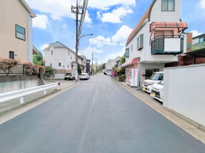 【前面道路含む現地写真】 | ◆◇鴨居6丁目　新築戸建て◇◆ | ◆当日見学のお受付もしております。お気軽に「045-482-7338」までお電話ください。