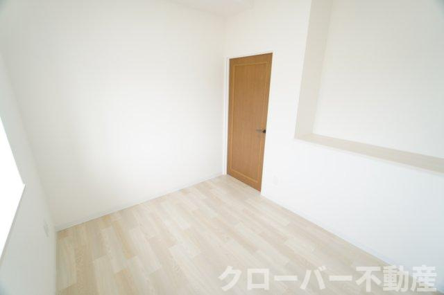 山崎マンションの洋室