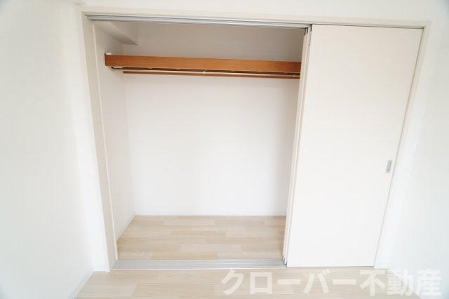 山崎マンションの収納