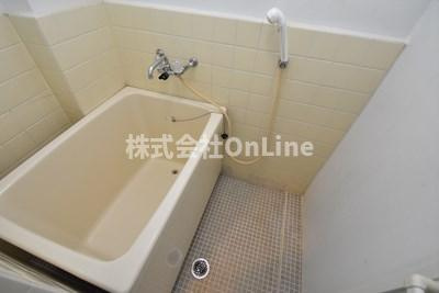 グランキューブ青山町の浴室